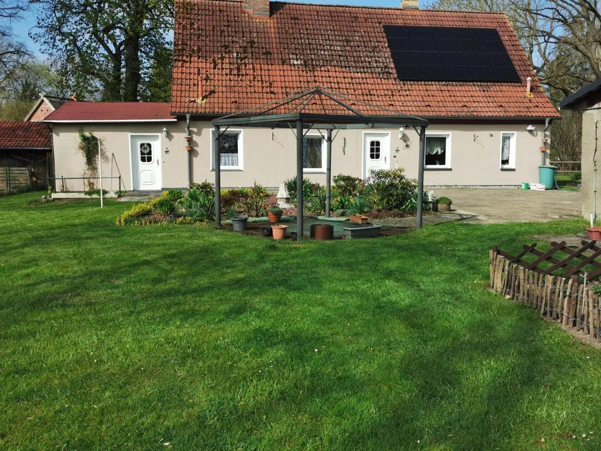 Ferienwohnung Am Stadtrand Garz Ruegen Екстер'єр фото